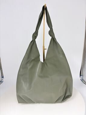 Elizabeth James shoulder purse sack